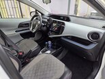 Toyota Prius C-3