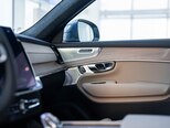 Volvo XC90-13
