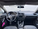 Volkswagen Jetta-5