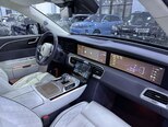 Hongqi E-HS9-10