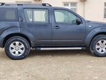 Nissan Pathfinder-6