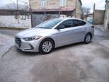 Hyundai Elantra-7