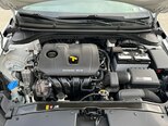 Hyundai Elantra-13