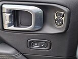 Jeep Wrangler-11