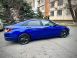 Hyundai Elantra-3