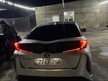 Toyota Prius Prime-11