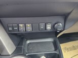 Toyota RAV4-12