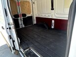 Ford Transit-13