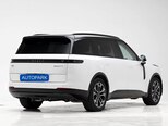 Lynk & Co 900-6