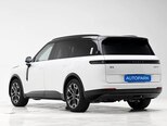 Lynk & Co 900-4