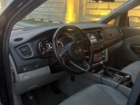 Kia Carnival-9