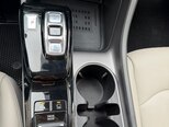 Hyundai Sonata-16