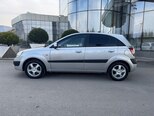 Kia Rio-5