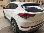 Hyundai Tucson-11