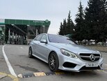 Mercedes E 220 4MATIC-2