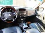 Mitsubishi Pajero-7