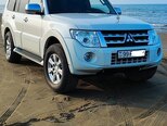 Mitsubishi Pajero-4