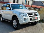 Mitsubishi Pajero-1