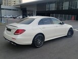 Mercedes E 300 4MATIC-11
