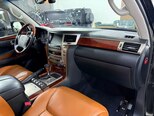 Lexus LX 570-29