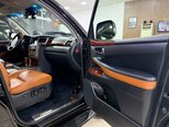 Lexus LX 570-26