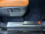 Lexus LX 570-34