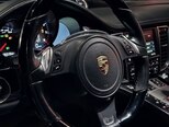 Porsche Panamera GTS-8