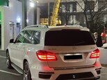 Mercedes GL 550 4MATIC-3