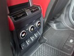 Land Rover Defender-8