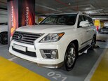 Lexus LX 570-1