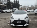 Toyota Aqua-1