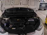 Hyundai Elantra-12