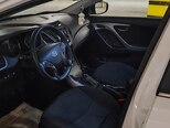 Hyundai Elantra-8