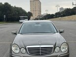 Mercedes E 220-12