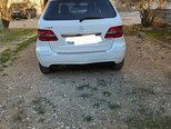Mercedes B 180-8