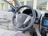 Nissan March-9