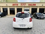 Nissan March-7