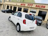 Nissan March-8