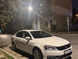 Volkswagen Passat-2
