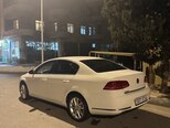 Volkswagen Passat-8