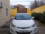 Hyundai Elantra-8