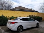 Hyundai Elantra-13