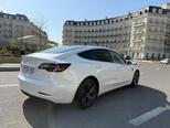 Tesla Model 3-16