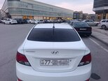 Hyundai Accent-5