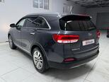 Kia Sorento-9