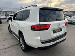 Toyota Land Cruiser-5