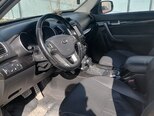 Kia Sorento-12