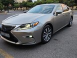 Lexus ES 300h-4
