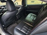 Lexus ES 300h-11