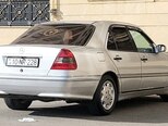 Mercedes C 200-11